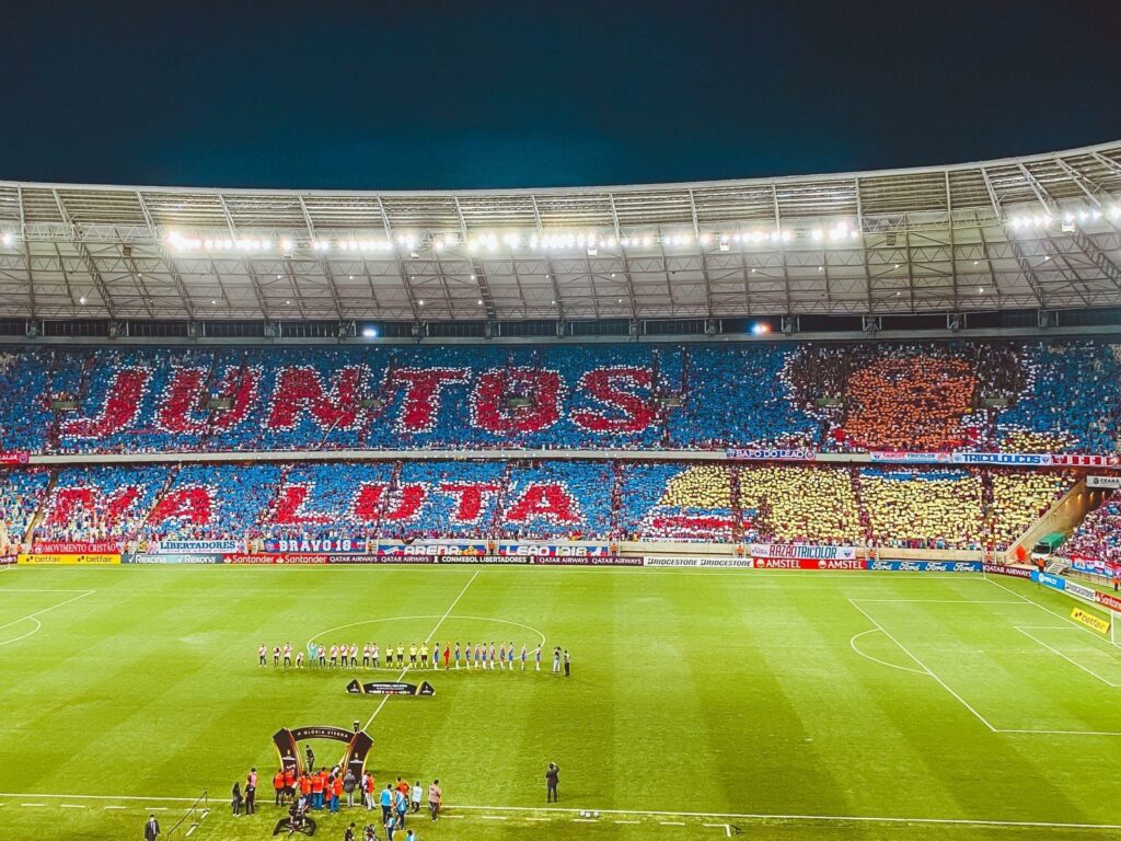 Fortaleza responde racismo com dois mosaicos históricos contra River Plate