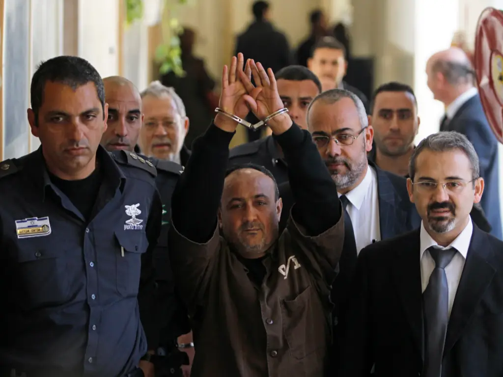 Ministro israelense de extrema direita provoca líder palestino preso durante visita à prisão