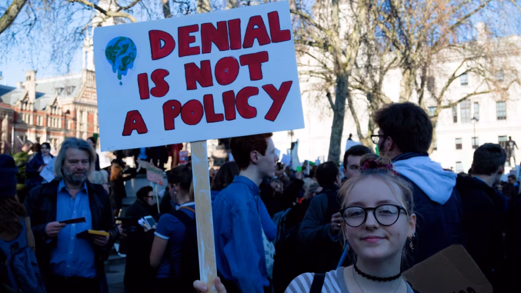 A extrema direita e a saúde: uma crise política em evolução