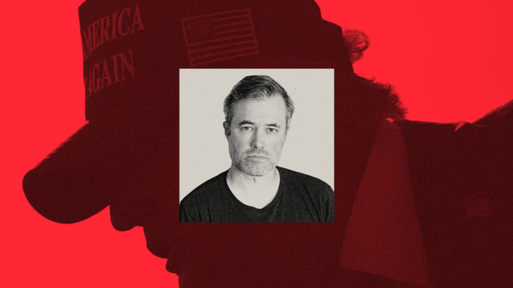 Ele estuda o fascismo. Está agora vivendo sob ele?